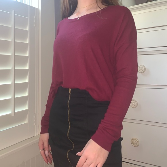 Super soft maroon sweater - Picture 2 of 5